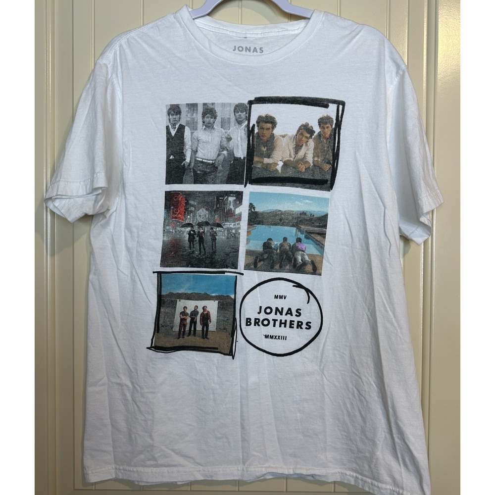 Jonas Brothers 2023 Five Albums One‎ Night Tour Dates T-shirt Sz L Tee Concert